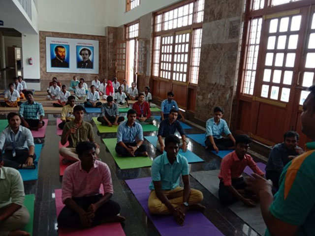 yoga-and-naturopathy 3