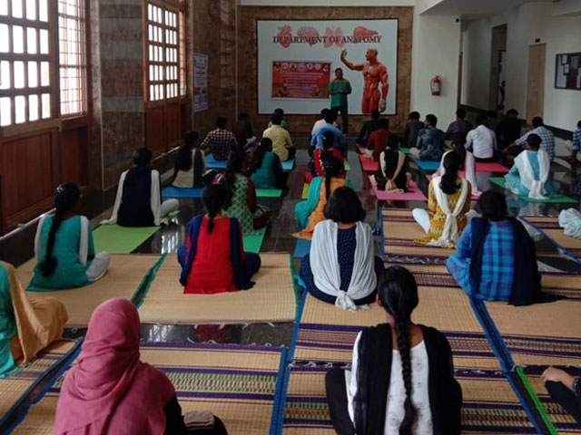 yoga-and-naturopathy 4